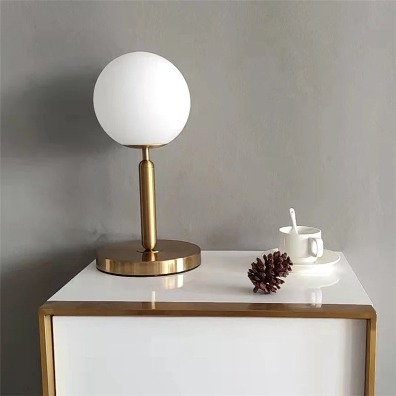 Modern Table Lamps Nordic Bedroom Bedside Creative Glass Ball Decorative Table Lights LED Simple Study Desk Light Send E27 Bulb