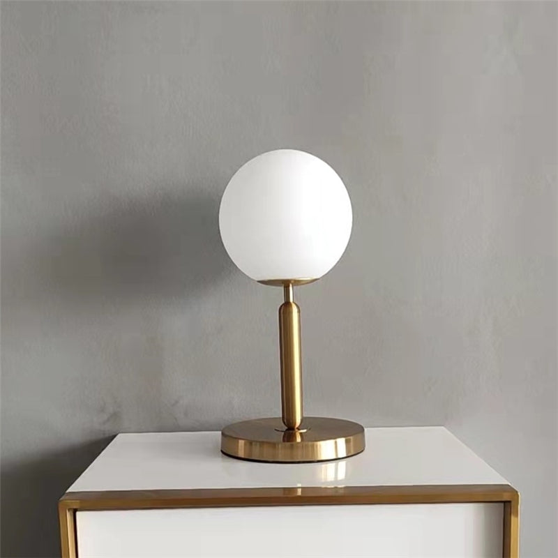 Modern Table Lamps Nordic Bedroom Bedside Creative Glass Ball Decorative Table Lights LED Simple Study Desk Light Send E27 Bulb