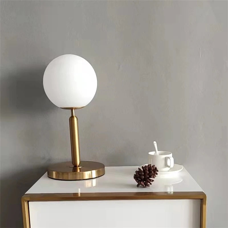 Modern Table Lamps Nordic Bedroom Bedside Creative Glass Ball Decorative Table Lights LED Simple Study Desk Light Send E27 Bulb