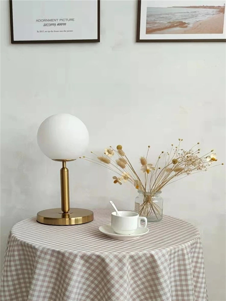 Modern Table Lamps Nordic Bedroom Bedside Creative Glass Ball Decorative Table Lights LED Simple Study Desk Light Send E27 Bulb